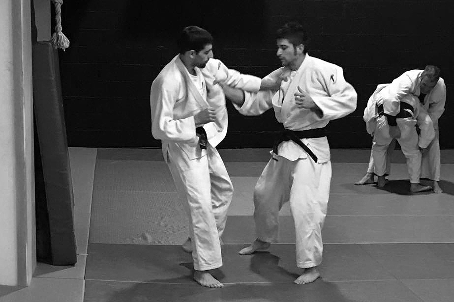 Uri Maraver practices Judo